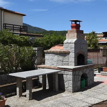 Appartamenti Oleandro - Giardini, Terrazze E Posti Auto Marina di Campo Extérieur photo