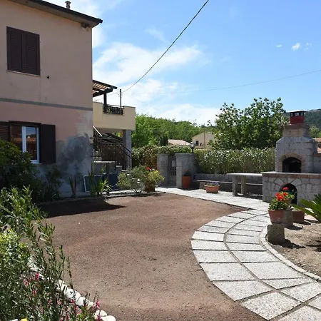 Appartamenti Oleandro - Giardini, Terrazze E Posti Auto Marina di Campo Extérieur photo