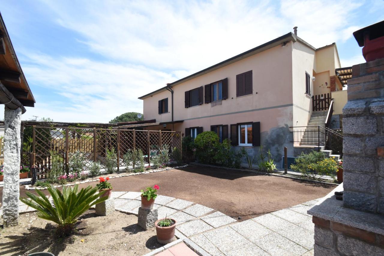 Oleandro - Giardini, Terrazze E Posti Auto Marina di Campo